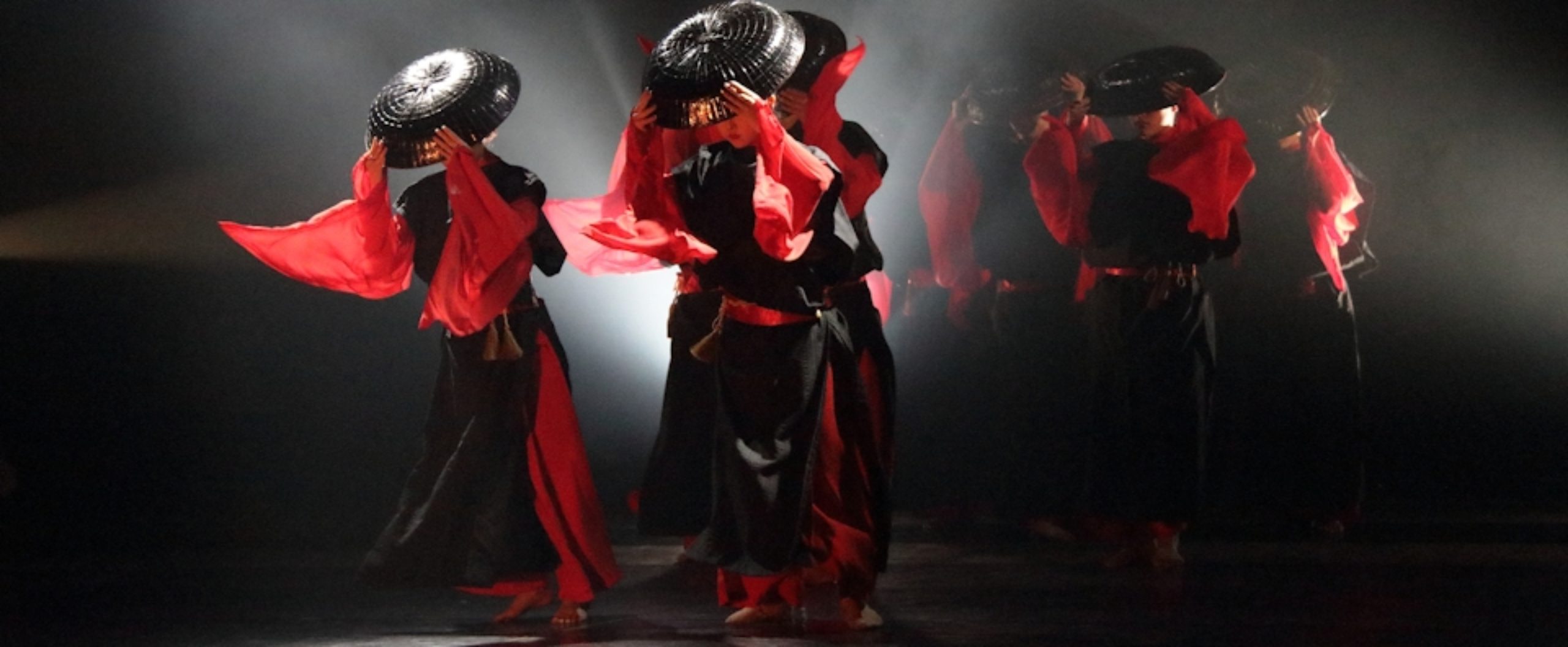 日本の美を音と踊りで描くエンターテイメント集団
